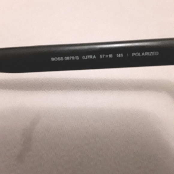 HUGO BOSS MEN'S POLARIZED SUNGLASSES - Picture 6 of 15